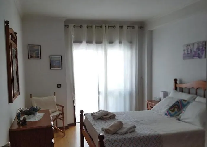 아파트 Appartement A Porto En Bord Mer Avec Grand Terrasse 포보아데바짐